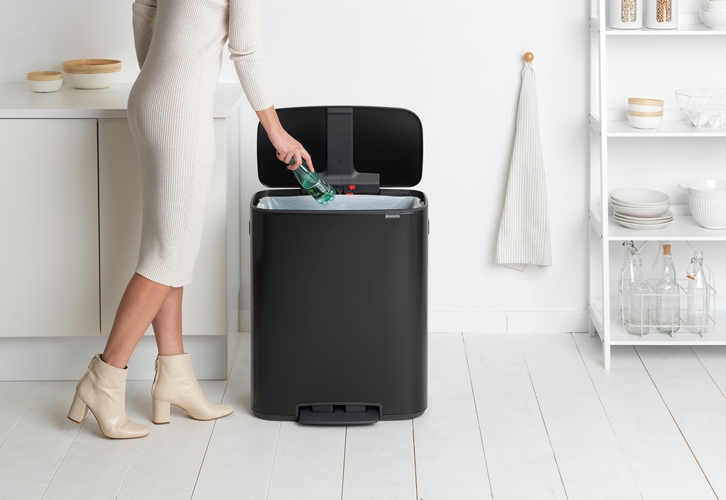 Pedalhink Bo Mattsvart 60 liter Brabantia