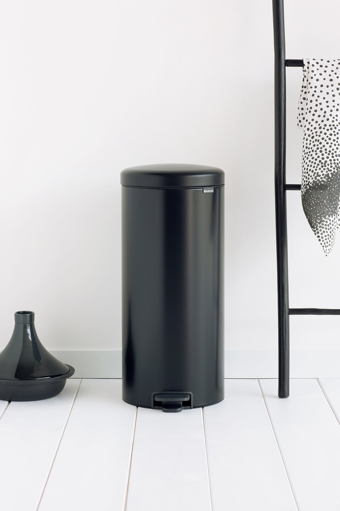 Pedalhink NewIcon Mattsvart 30 liter Brabantia