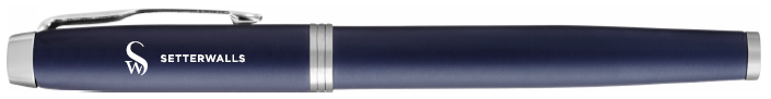 Penna Parker IM rollerball blå med silverdetaljer och vit Setterwalls logo